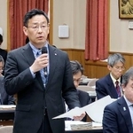 　リニア中央新幹線トンネル掘削工事を巡る静岡県の専門部会であいさつする平木省副知事＝２６日午後、静岡県庁