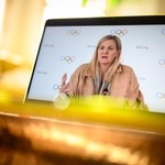 　オンラインで記者会見するＩＯＣのコベントリー会長＝２６日（ゲッティ＝共同）