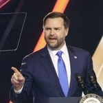 　２０２５年１２月、米アリゾナ州フェニックスで演説するバンス米副大統領（共同）