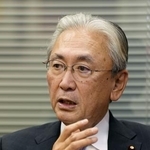 　インタビューに答える古屋圭司氏