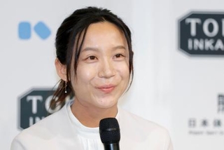 　記者会見で現役引退を表明したスピードスケート女子の高木美帆＝６日、東京都中央区