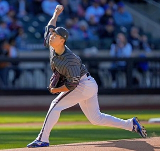 　アスレチックス戦に先発し、２回１／３を投げ７失点で２敗目を喫したメッツ・千賀＝ニューヨーク（ＡＰ＝共同）