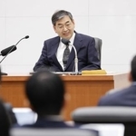 　日銀審議委員に就任し、記者会見する浅田統一郎氏＝１日午後、日銀本店