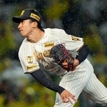 　プロ初先発で初勝利を挙げた阪神・茨木＝甲子園