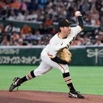 　ヤクルト戦に先発した巨人・竹丸＝東京ドーム