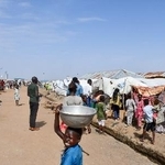 　スーダン内戦のため、南スーダン上ナイル州に逃れた難民たち＝１３日（ゲッティ＝共同）