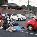 　北九州市で行われた車中泊避難の実証実験＝１月