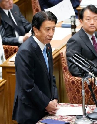 　衆院予算委で質問する斎藤健氏（自民党・無所属の会）