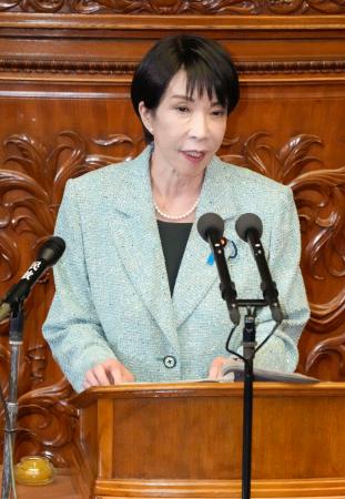 　衆院本会議で答弁する高市首相