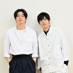 　「ボクチーム」の井之脇海（左）と上川周作