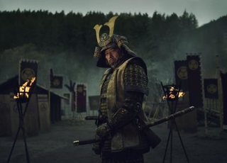 　ドラマ「ＳＨＯＧＵＮ　将軍」より。武将吉井虎永を演じる真田広之（☆（○の中に小文字のＣ）Ｃｏｕｒｔｅｓｙ　ｏｆ　ＦＸ　Ｎｅｔｗｏｒｋｓ）