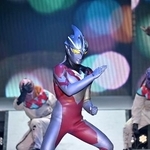 　ウルトラマンアークが登場するライブステージ＜（Ｃ）円谷プロ＞