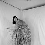 　片山真理「ｃａｒｙａｔｉｄ　＃００４」（（Ｃ）Ｍａｒｉ　Ｋａｔａｙａｍａ，ｃｏｕｒｔｅｓｙ　ｏｆ　Ｍａｒｉ　Ｋａｔａｙａｍａ　Ｓｔｕｄｉｏ　ａｎｄ　Ｇａｌｅｒｉｅ　Ｓｕｚａｎｎｅ　Ｔａｒａｓｉｅｖｅ）（提供写真）