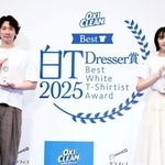 　イベントに登場した佐々木蔵之介（左）と山本美月＝１４日、東京都千代田区