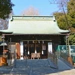 　新小岩間々井香取神社の拝殿＝東京都江戸川区
