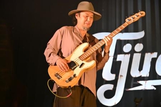 　「Ｔ字路ｓ」の篠田智仁（Ｐｈｏｔｏ　ｂｙ　ｈｉｒｏ）