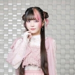 　アニメ「ウィッチウォッチ」で主人公の声を担当する川口莉奈