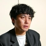 　「出演者は３００人以上からオーディションで選びました」と話す藤田俊太郎
