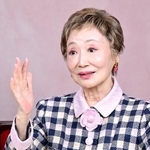 浜木綿子＝東京都千代田区の帝国劇場