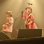 　「Ｔ字路ｓ」の伊東妙子（右）と篠田智仁（Ｐｈｏｔｏ　ｂｙ　ｈｉｒｏ）