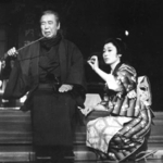 　島田正吾（左）と浜木綿子＝１９７３年（東宝演劇部提供）