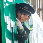　Ｎｅｔｆｌｉｘ映画「新幹線大爆破」より。車掌の高市（草なぎ剛）