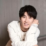 　「歌喜劇　蘇る市場三郎　冥土の恋」で主演する浜田崇裕