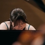 　ファイナルで演奏する稲沢朋華さん（木川宗一郎氏撮影、ピティナ提供）