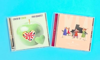 　同時リリースしたアルバム「ＣＯＶＥＲ　ＯＦ　ＣＯＶＥＲ」（左）と「ＴＨＥ　ＳＥＴ　ＬＩＳＴ」