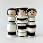 　津軽こけしをリデザインした「ルビンのこけし」の新バージョン（提供写真）