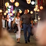 　映画「ＴＨＥ　ＳＭＡＳＨＩＮＧ　ＭＡＣＨＩＮＥ」より（Ａ２４）