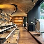 　「ＰＩＧＭＥＮＴ　ＴＯＫＹＯ」で販売されているさまざまな種類の筆＝東京都品川区