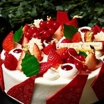 　「シャングリ・ラ東京」がリニューアルしたストロベリーショートケーキＬサイズ（提供写真）