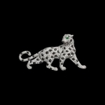 　パンテールのブローチ（（Ｃ）Ｃａｒｔｉｅｒ）（提供写真）