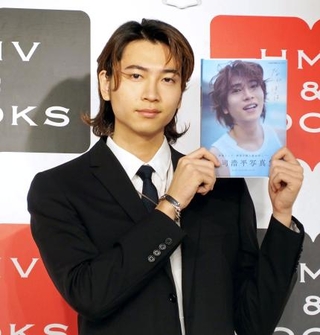 　写真集の発売記念イベントに登場した庄司浩平＝東京都渋谷区