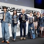 　「ベストジーニスト２０２５」の発表会に登場した（左から）目黒蓮、Ｋｏｋｉ，、みなみかわ、松本若菜、「ＨＡＮＡ」のメンバー＝４日、東京都千代田区