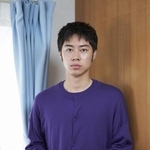 　演出助手の青年を演じる戸塚純貴