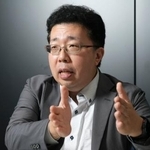 　インタビューに答える本田聖嗣