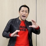 　取材会に登場したはなわ＝東京都品川区