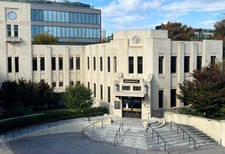 　「市谷の杜　本と活字館」＝東京都新宿区