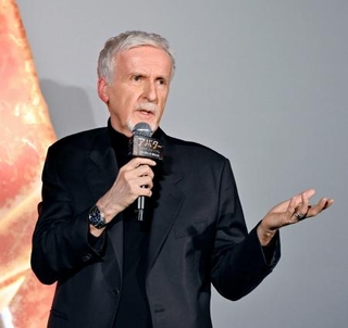 　ジェームズ・キャメロン監督＝東京都新宿区