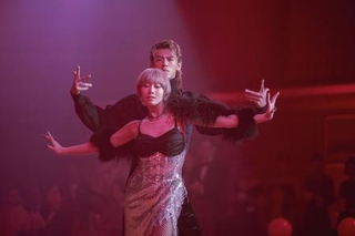 　Ｎｅｔｆｌｉｘ映画「１０ＤＡＮＣＥ」より
