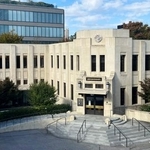 　「市谷の杜　本と活字館」＝東京都新宿区