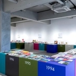 　五味太郎の全作品を展示する絵本出版年代記展「ＯＮ　ＴＨＥ　ＴＡＢＬＥ」＝東京都渋谷区のルーフギャラリー