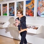 　「波動拳」のポーズをとる宇野昌磨＝東京都中央区（（Ｃ）ＣＡＰＣＯＭ）