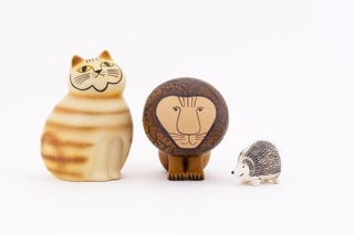 　リサ・ラーソンさんの原型をもとに出来上がったプロダクト（（Ｃ）ＬＩＳＡ　ＬＡＲＳＯＮ　（Ｃ）ＴＯＮＫＡＣＨＩ）（提供写真）