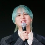 　内覧会に登場した伊野尾慧＝東京都品川区