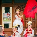 　コソボの人々（市川男寅撮影）