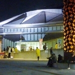 　東京体育館の夜景＝東京都渋谷区