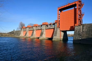 　旧岩淵水門＝東京都北区
